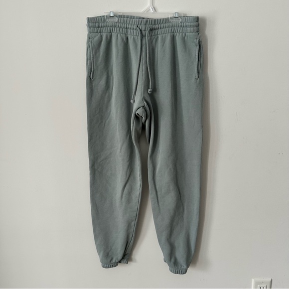 Aritzia Pants - Sz M Aritzia TNA CozyAF Sweatpants / Joggers